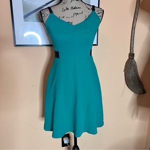 💚Rachel Roy colorblock dress